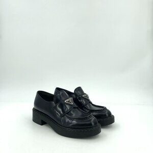 Prada Womens Black Leather Loafers Size 35 Thick Sole Triangular Logo Made In It